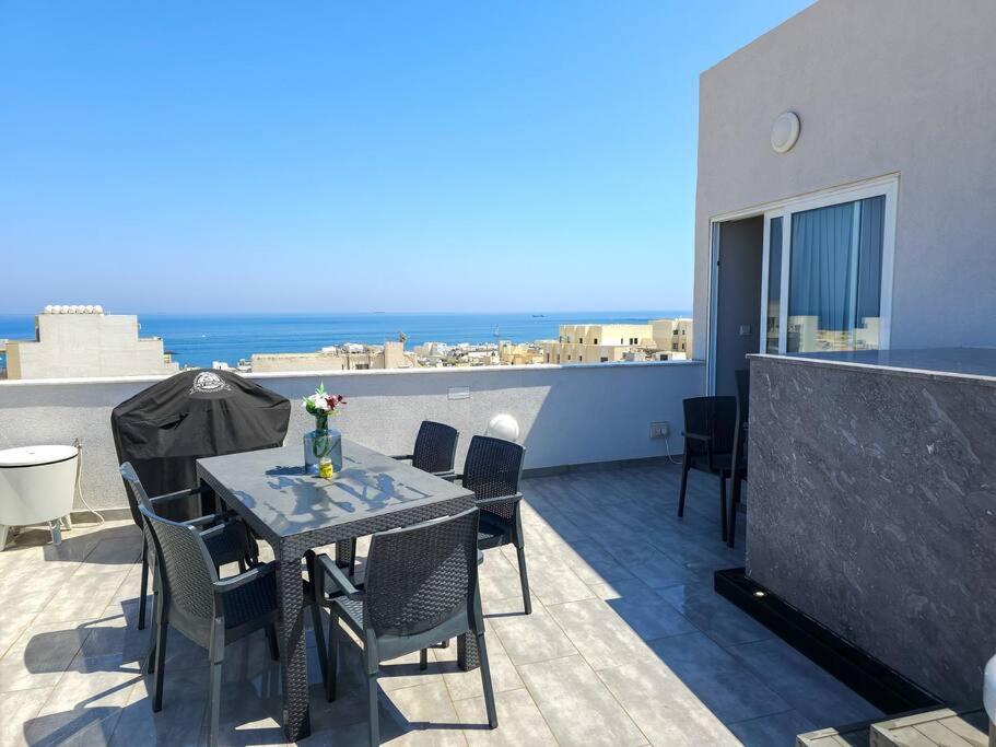 Marsaskala Sea View Duplex Penthouse - Mive Properties المظهر الخارجي الصورة