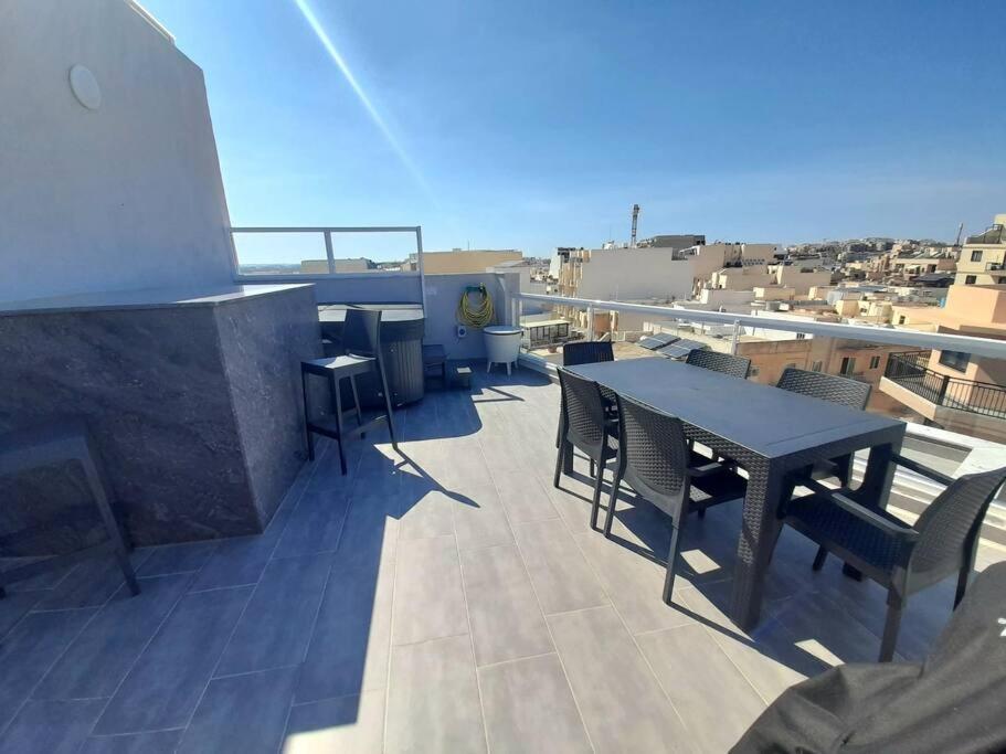 Marsaskala Sea View Duplex Penthouse - Mive Properties المظهر الخارجي الصورة